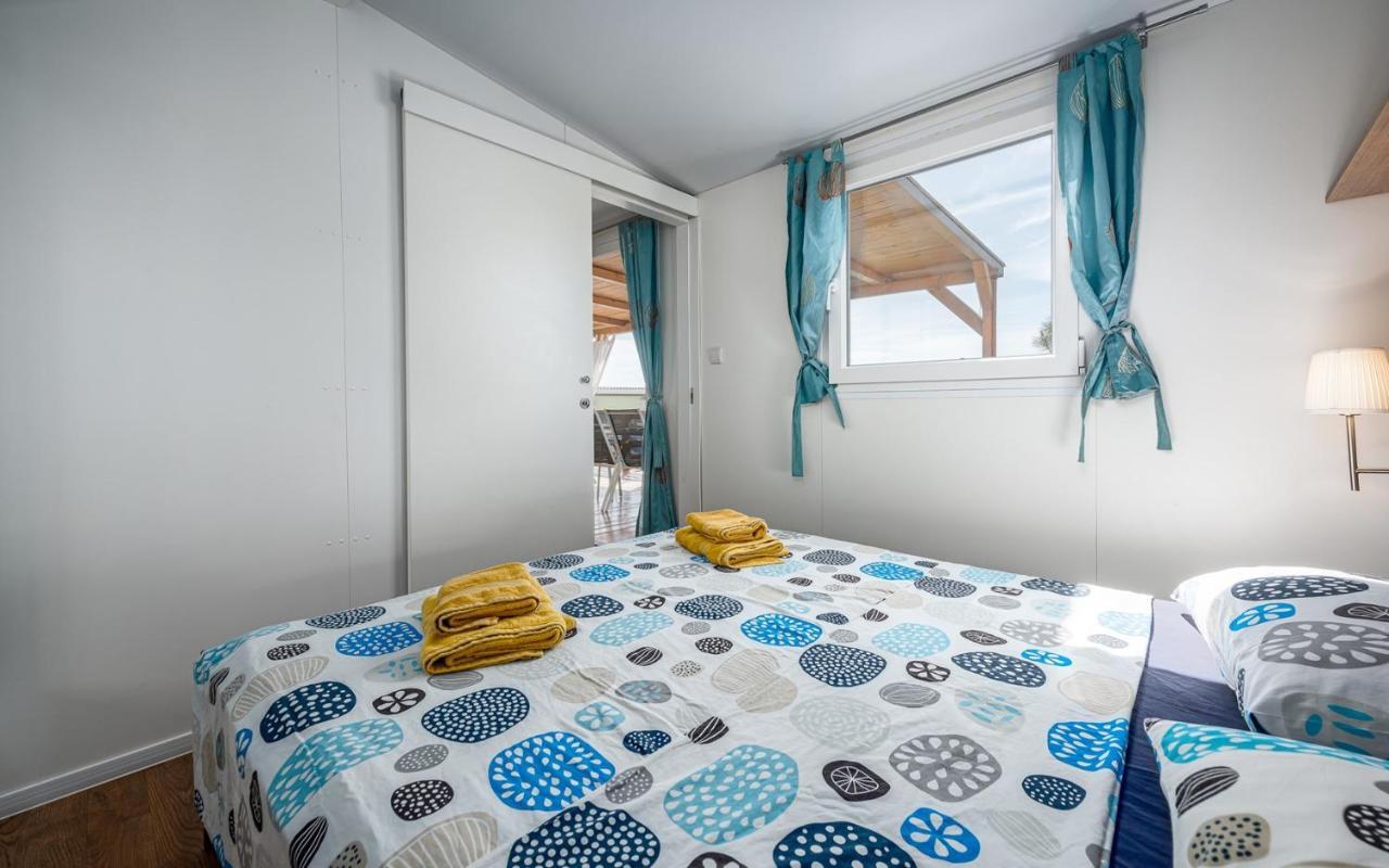 Panorama Mobile Homes In Camping Park Умаг Стая снимка