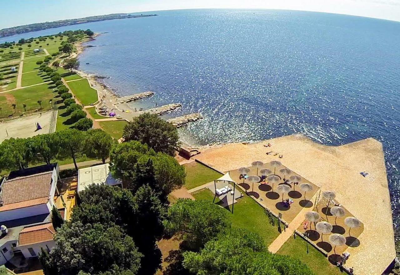 Panorama Mobile Homes In Camping Park Умаг Екстериор снимка