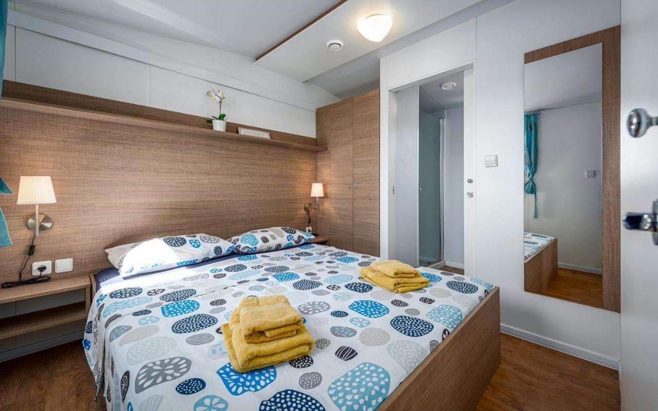 Panorama Mobile Homes In Camping Park Умаг Стая снимка